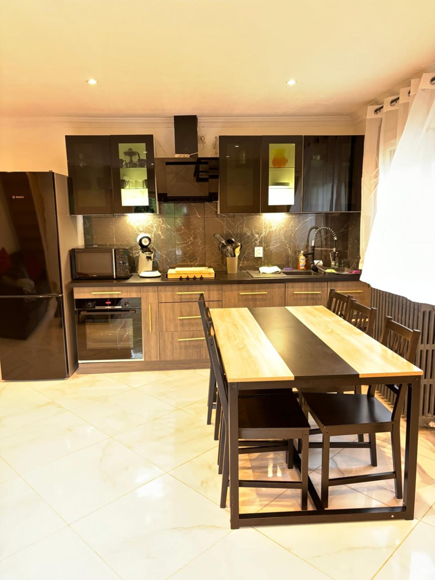 Proche Gare Paris-cdg Stade-de-france Asterix Expo Holiday home Garges-les-Gonesse